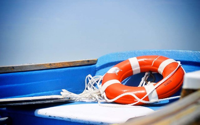 Understanding Which Practice Reduces the Risk of a Dangerous Boating Emergency and Their Causes